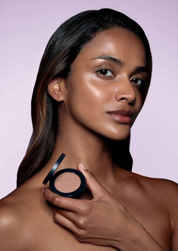 High Glow individual con modelo